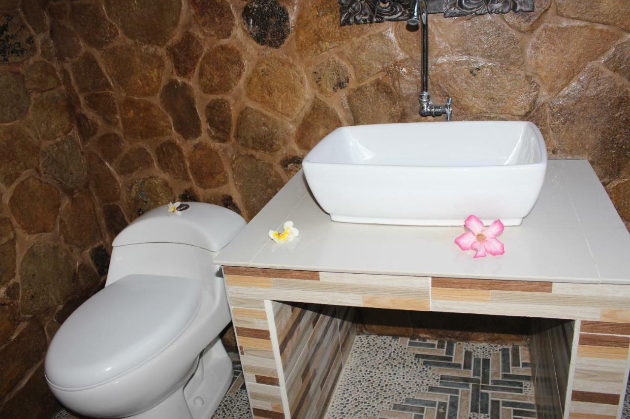 Bamboo Bali Hill Bungalows Amed Dış mekan fotoğraf