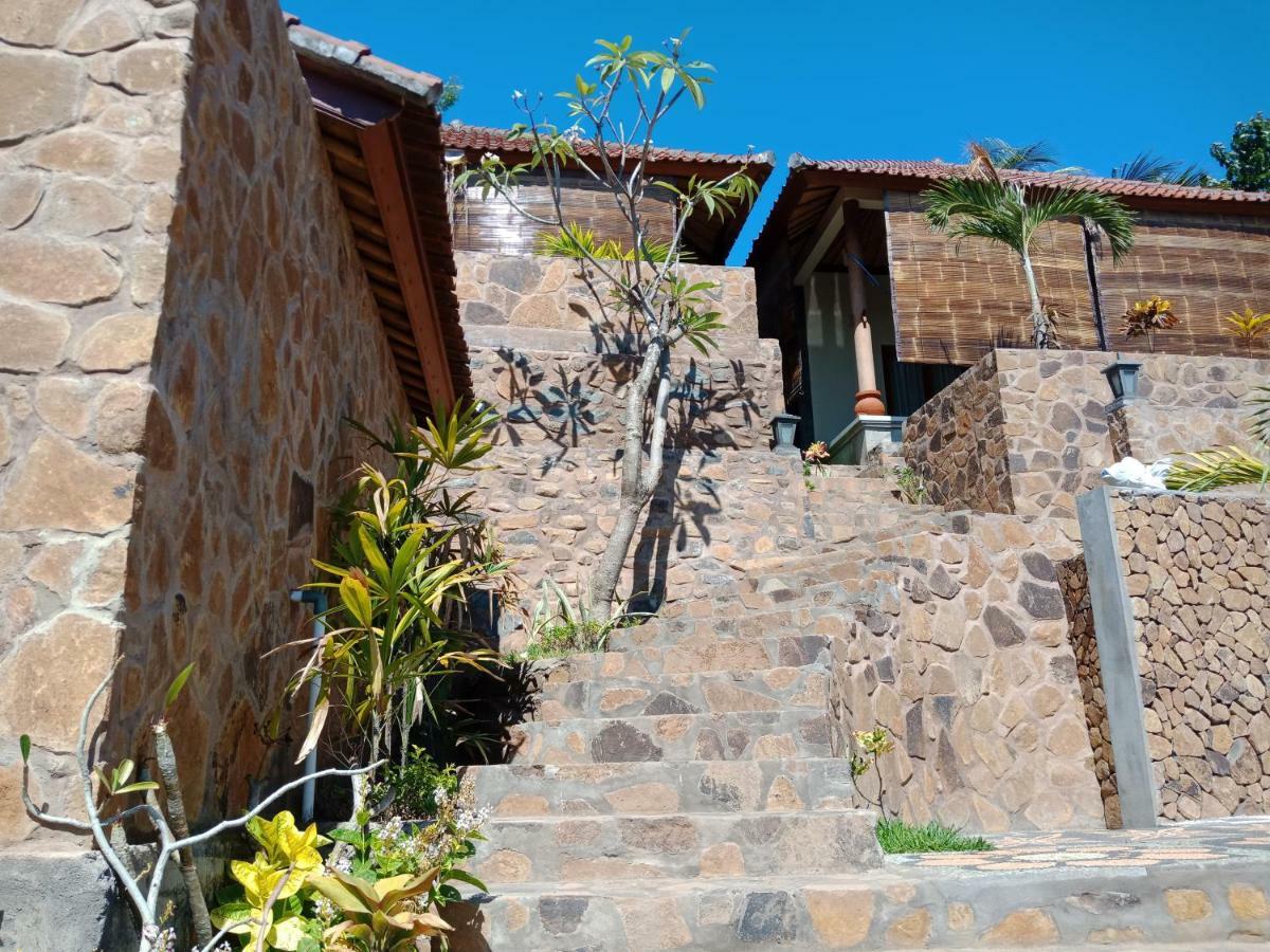 Bamboo Bali Hill Bungalows Amed Dış mekan fotoğraf